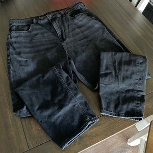 Black American eagle mom jeans